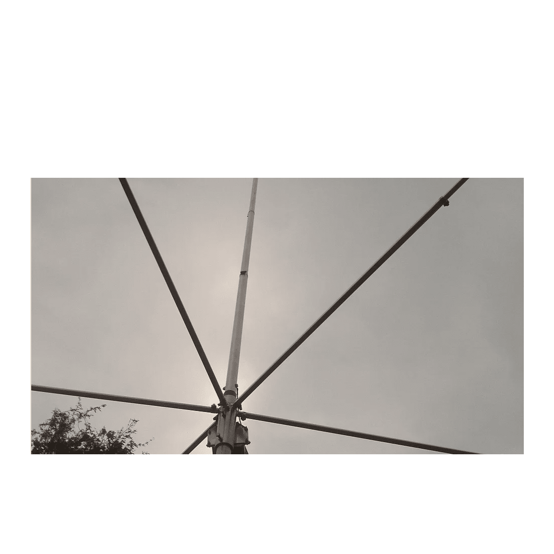 1080 Meter Freestanding Vertical Antenna ZeroFive GPS Central